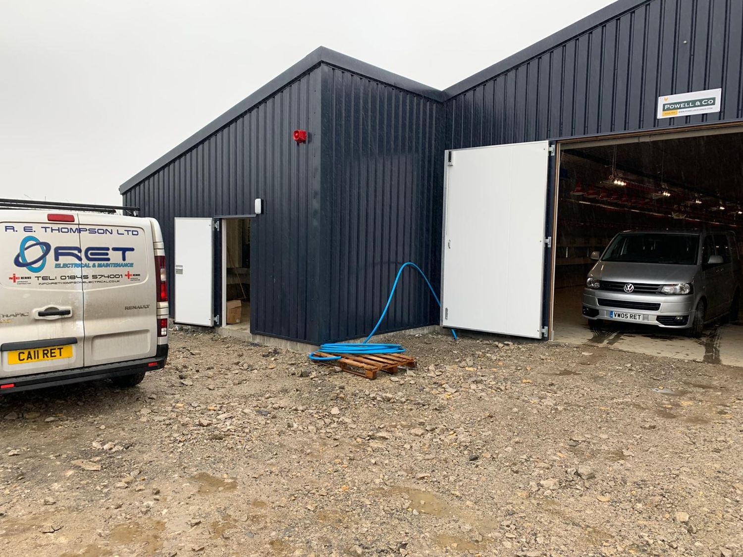Poultry broiler unit distribution board and isolators