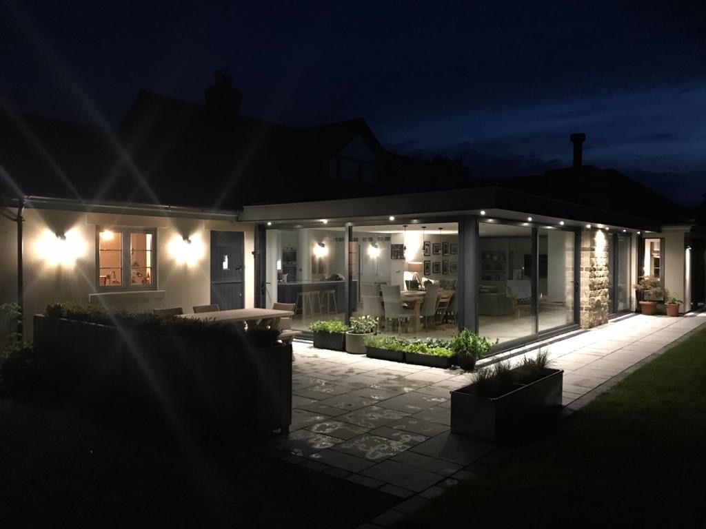 Bespoke kitchen with concealed lighting and power