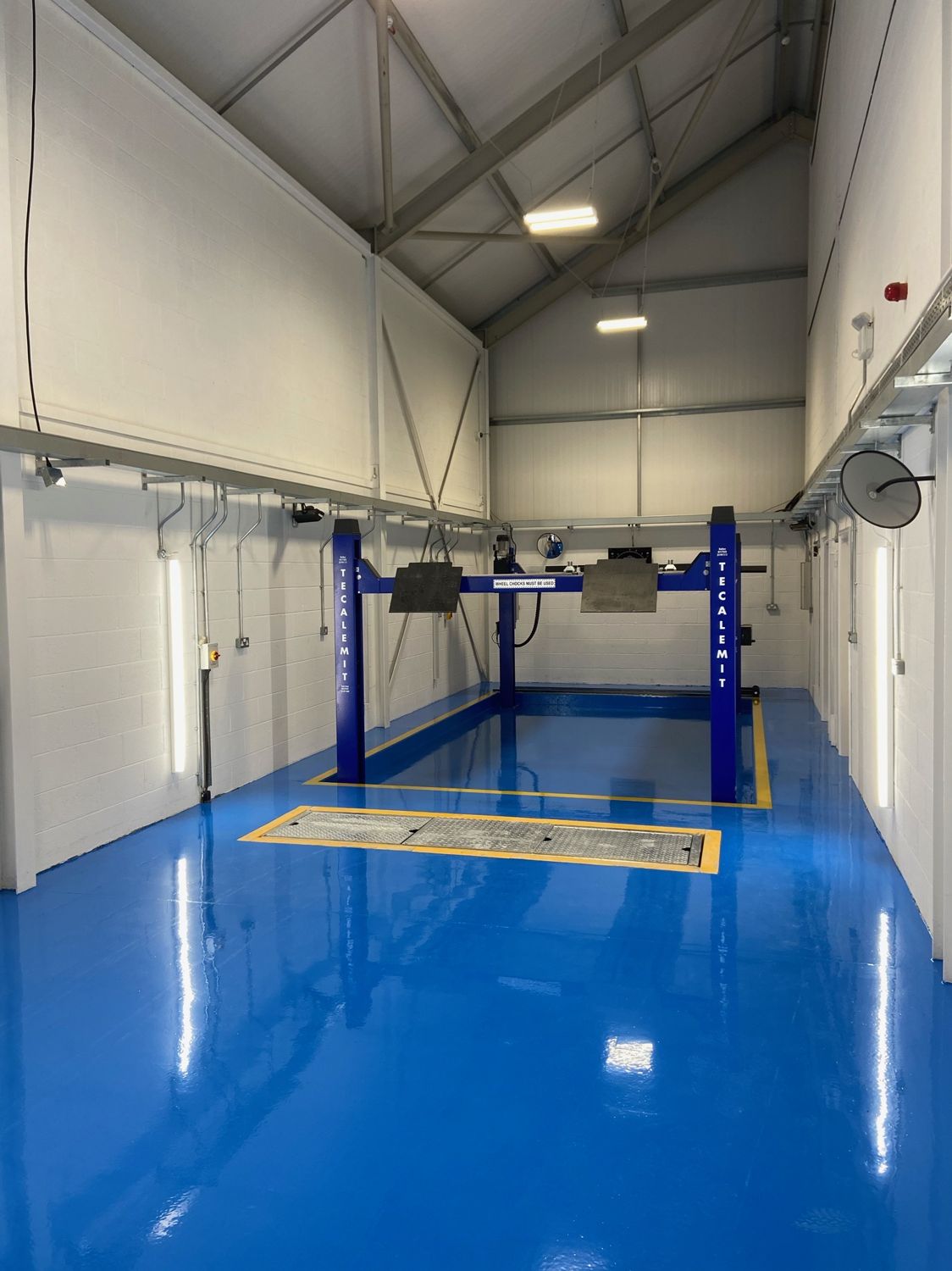 New garage and offices with solar panel installation, alarm, CCTV and fire alarm