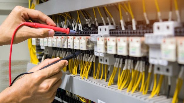 Checking current and voltage at a circuit breaker